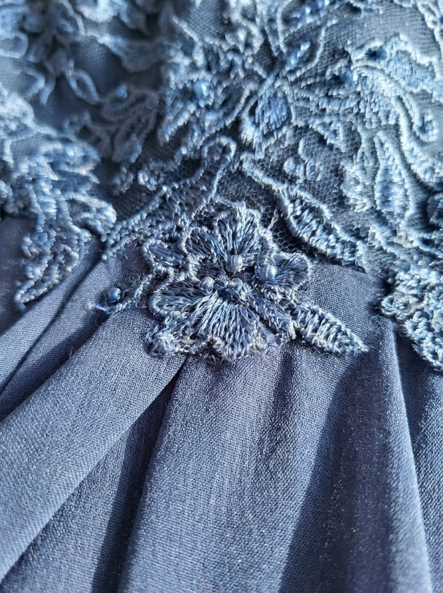ILINCA | Elegant Midi Dress